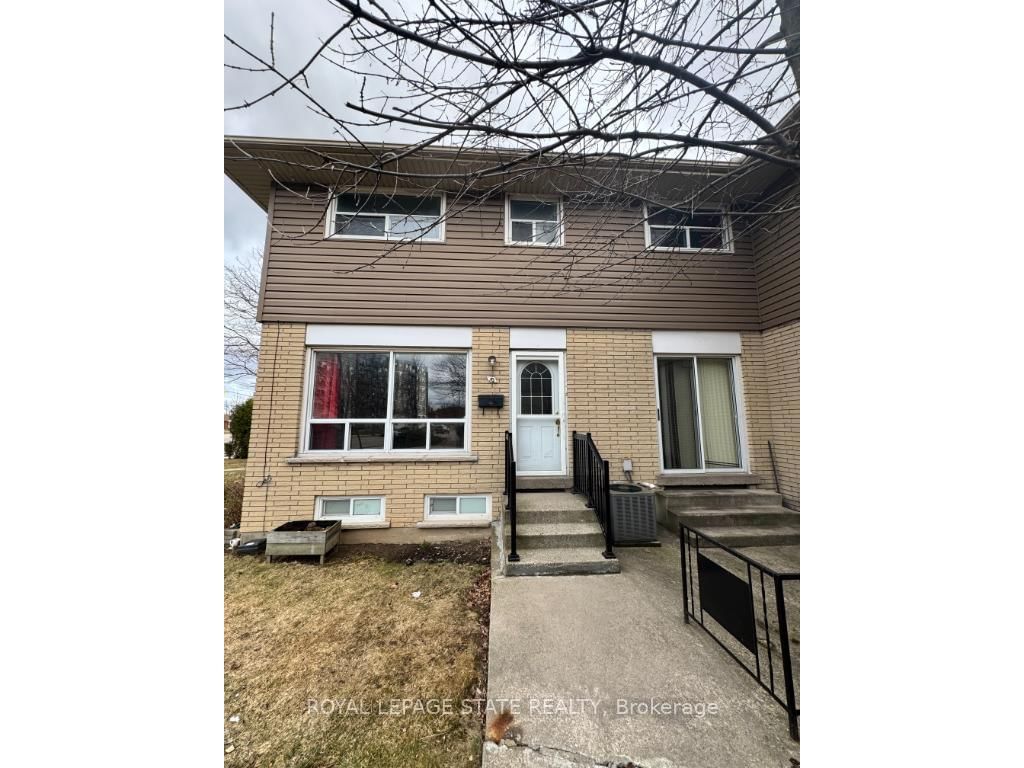 Townhouse for sale at 10-914 Mohawk Road, Hamilton, Lisgar, L8T 2R8 - MLS: X12034569