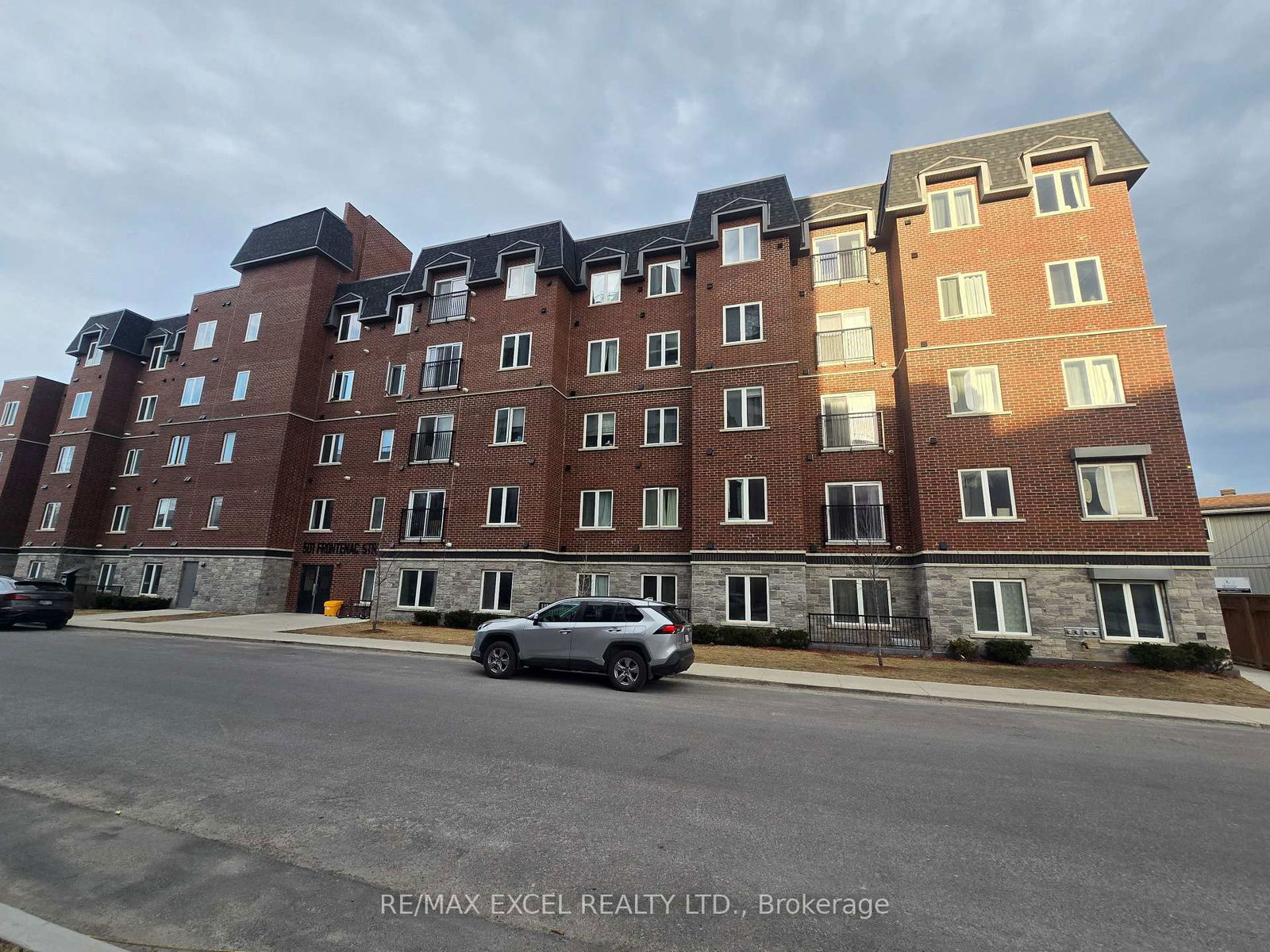 Condo for sale at 409-501 Frontenac Street, Kingston, K7K 4L9 - MLS: X12034697