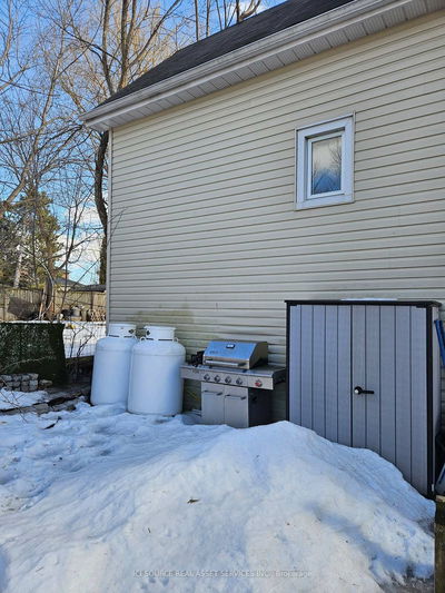 88 Dundas St, Belleville - Belleville Ward image-0-3