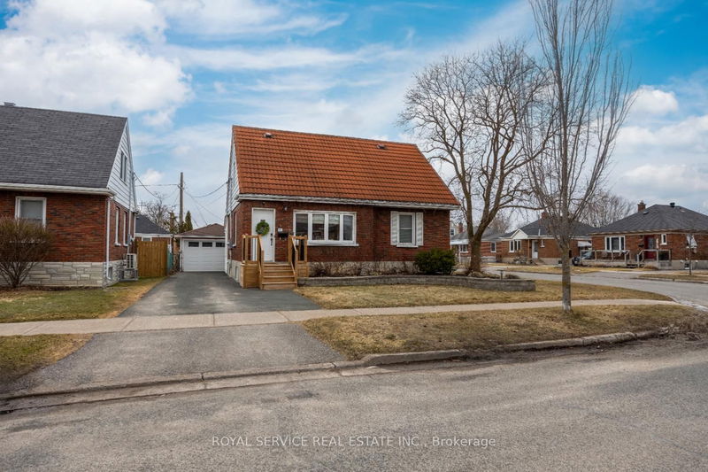 11 Ephgrave Blvd, Peterborough South - 5 West image-0-0