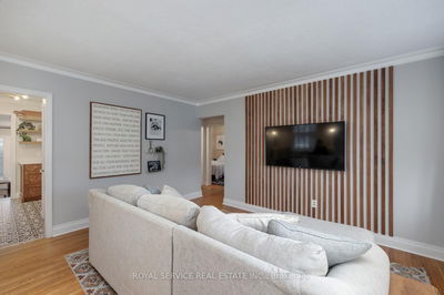 11 Ephgrave Blvd, Peterborough South - 5 West image-0-4