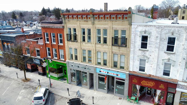 302 - 64 Wellington Street