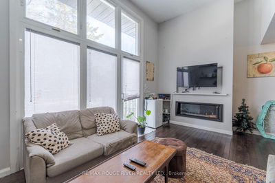 Unit 24 — 30 Champlain Cres, Peterborough North - 1 University Heights image-0-4