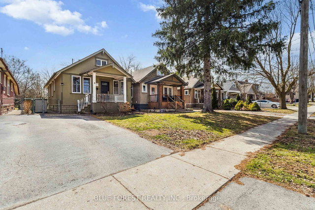 11 Langarth Street E