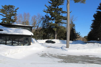 4 Bartlett Dr, Seguin - Seguin image-0-1