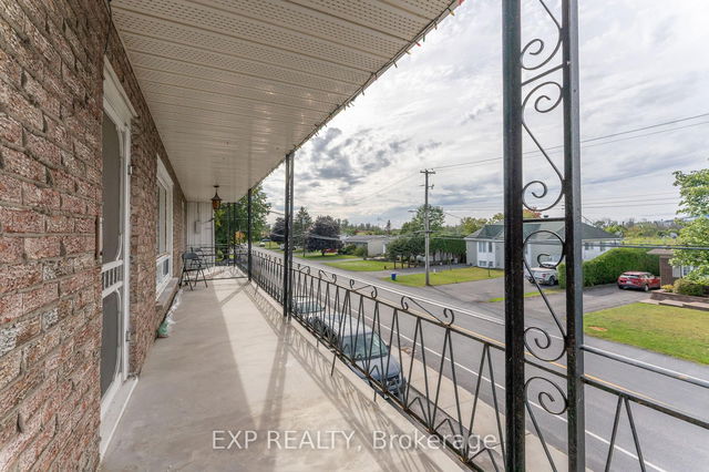 204 - 261 Longueuil Street