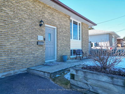19 Van Horne Cres, North Bay - Ferris image-0-2