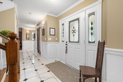 11 Aneva Crt, Kawartha Lakes - Rural Fenelon image-0-4