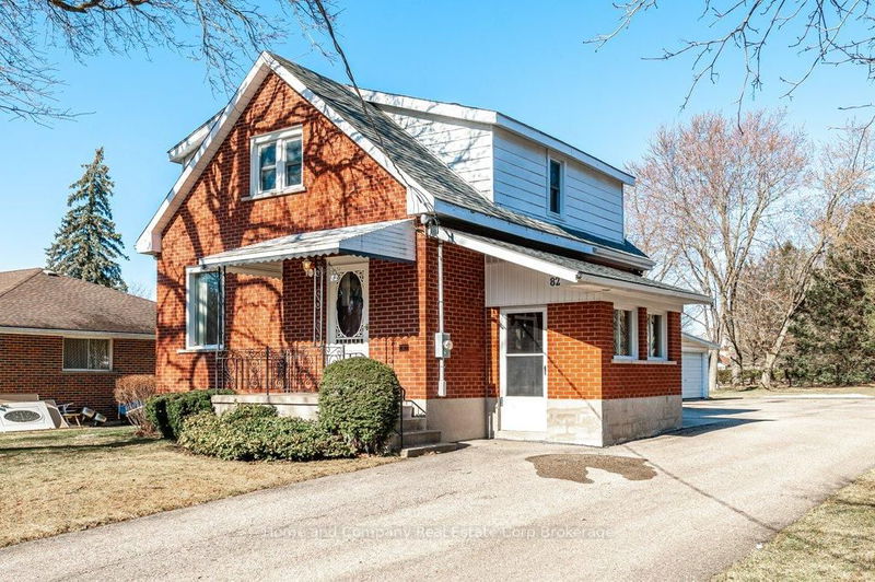 home for sale on 82 Huntingdon Avenue