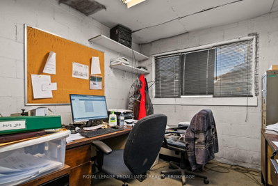 Unit 2 — 830 John Counter Boulevard — photo 5