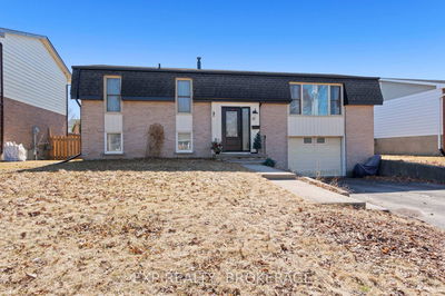 19 MORTENSEN Dr, Loyalist - Amherstview