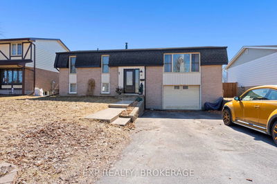 19 MORTENSEN Dr, Loyalist - Amherstview image-0-1