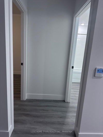 Unit 210 — 1000 Lackner Blvd, Kitchener -  image-0-4