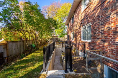 81 Hamilton St, Hamilton - Waterdown image-0-4