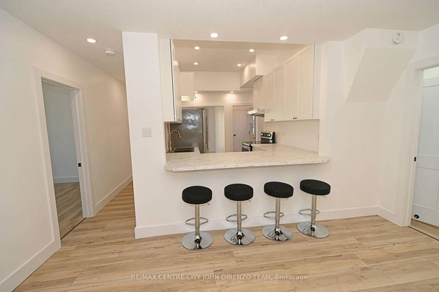 87 Gladstone Avenue