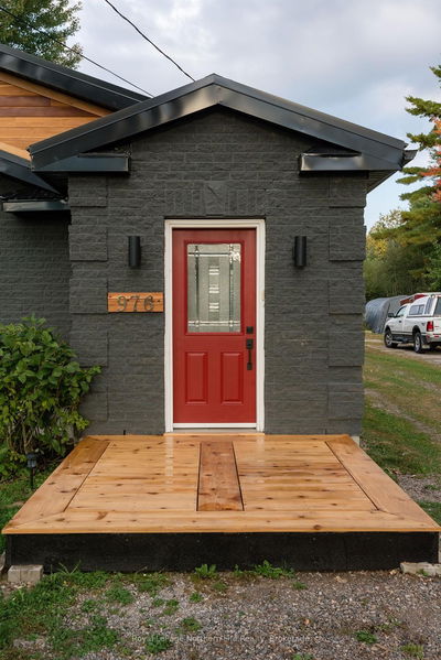 976 PREMIER Rd, North Bay - Ferris image-0-2