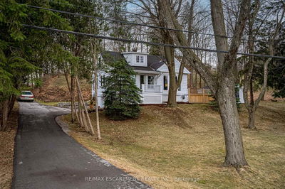 558 Governors Rd, Hamilton - Dundas