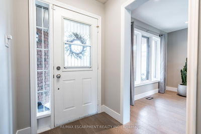 84 RYANS Way, Hamilton - Waterdown image-0-2
