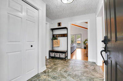 102 Delaney Dr, Carp - Huntley Ward (South West) image-0-3