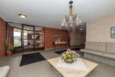 Unit 303 — 860 9 St, Owen Sound - Owen Sound image-0-1