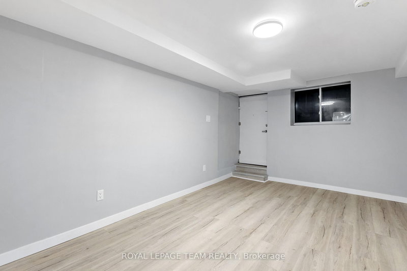 7 - 883 Somerset St W, Ottawa, K1R 6R6 | Image 3