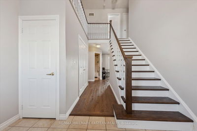 257 Tobin Crt, Peterborough North - 1 North image-0-4