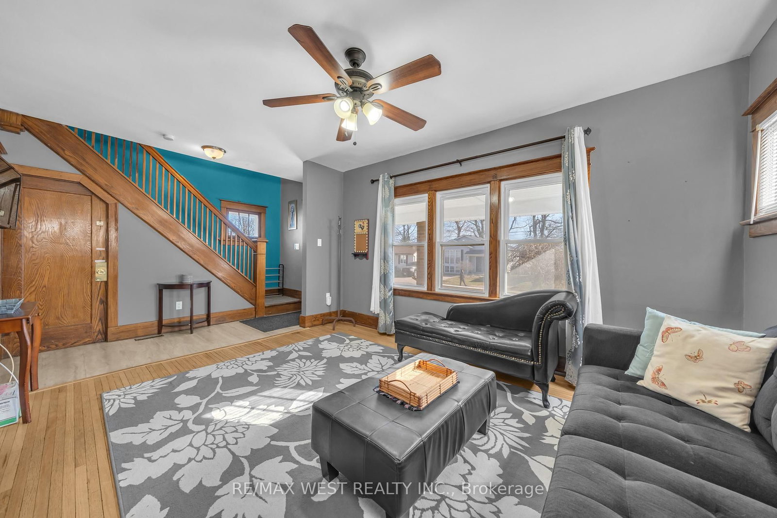 Listing Image 7