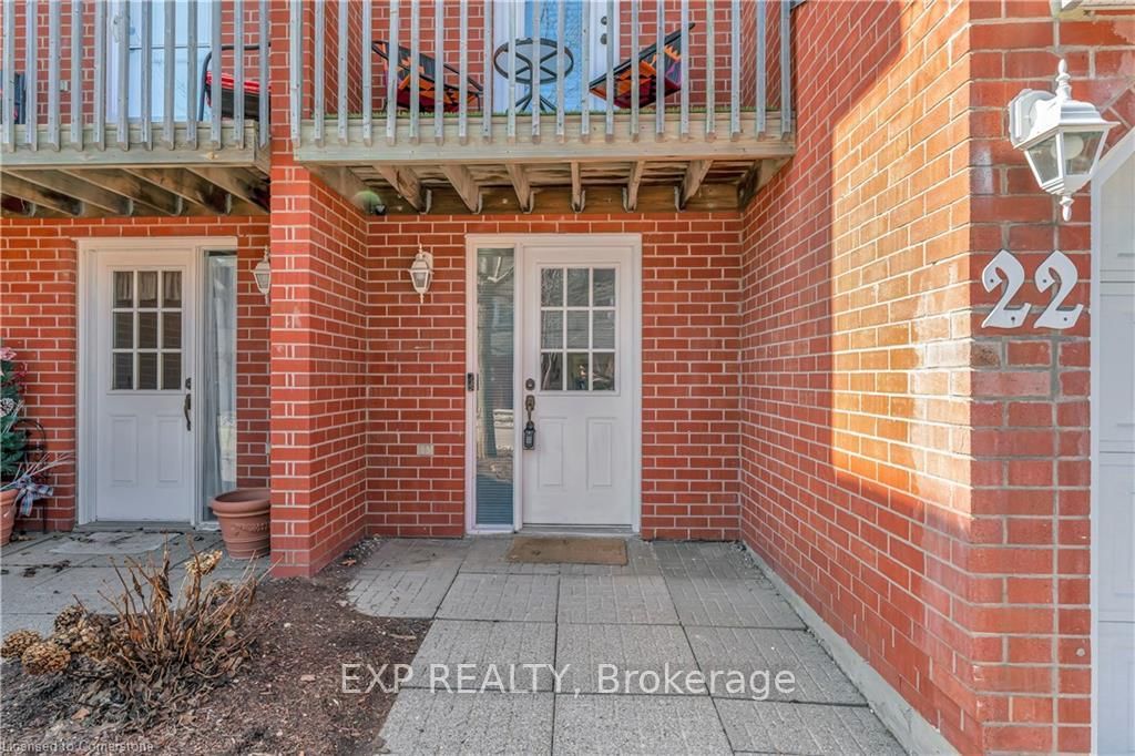 Townhouse sold at 22-89 Woolwich Street, Waterloo, N2K 1S5 - MLS: X12040318