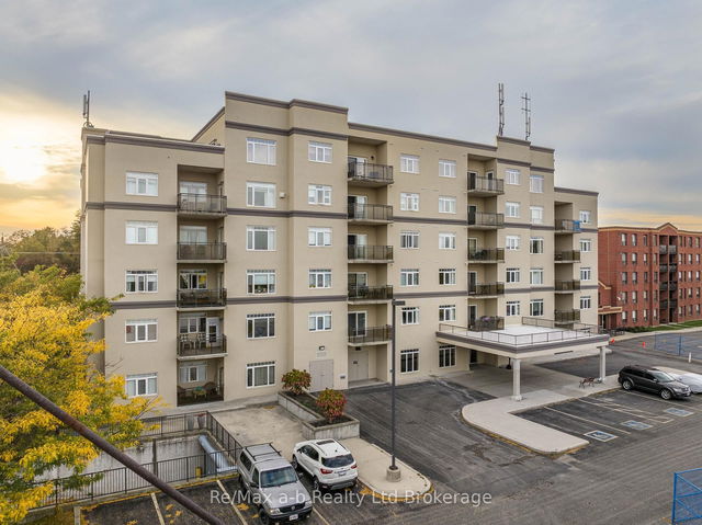 604 - 80 Bridge Street