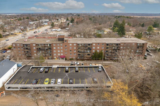 512 - 793 Colborne Street