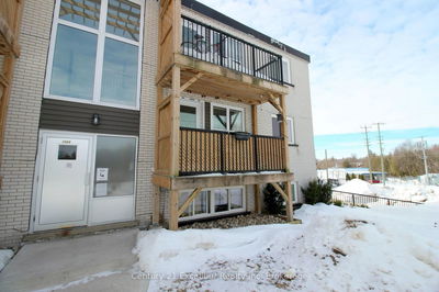 Unit 3 — 360 Queen St, Centre Wellington - Fergus image-0-3