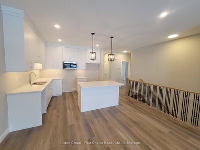 119 ROWE Avenue • South Huron, ON photo 5