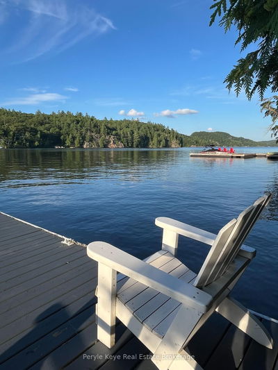 1019 Raspberry Lane, Lake of Bays - Ridout image-0-2