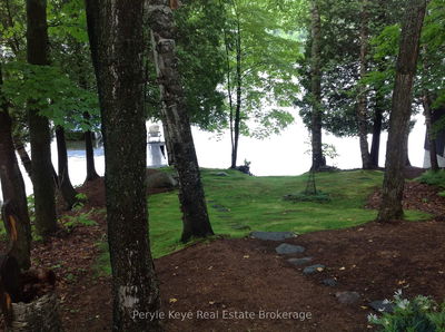 1019 Raspberry Lane, Lake of Bays - Ridout image-0-4