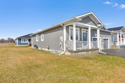 1100 Webster Cres, Brockville - Brockville image-0-1