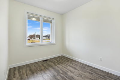1100 Webster Cres, Brockville - Brockville image-0-4