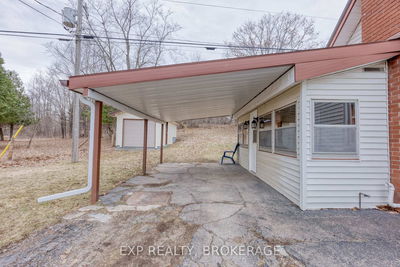 333 BURRIDGE Rd, Godfrey - Frontenac South image-0-2