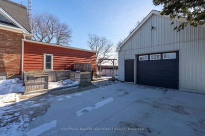 4843 Aberarder Line, Plympton-Wyoming - Plympton Wyoming image-0-1