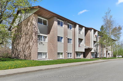 Unit 301 — 323 Main St, Merrickville-Wolford - Merrickville image-0-1