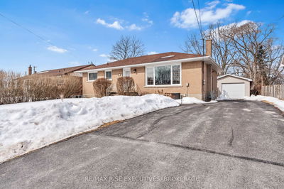 50 Briscoe St, Loyalist - Amherstview image-0-1