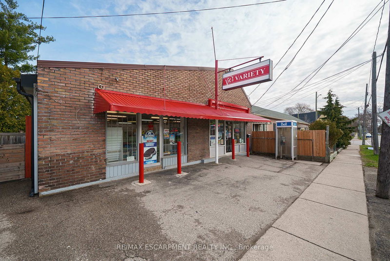 215 Grand River Ave, Brantford, N3T 4Y3 | Image 3