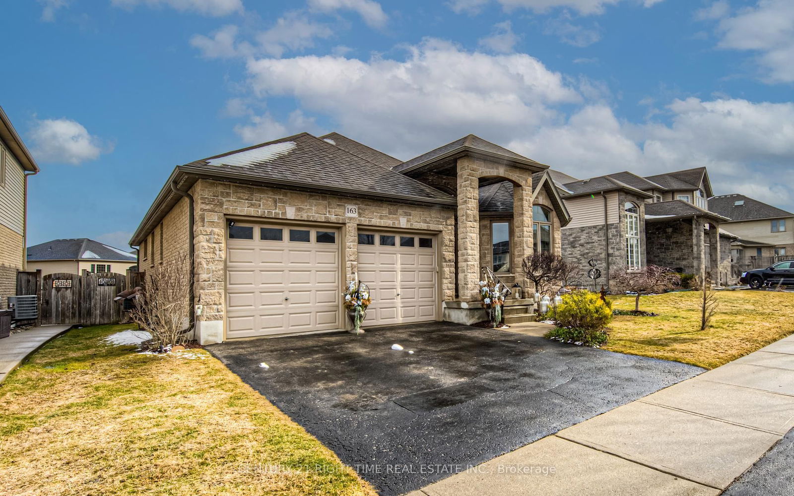 Detached House sold at 163 Townsend Drive, Woolwich, N0B 1M0 - MLS: X12043769