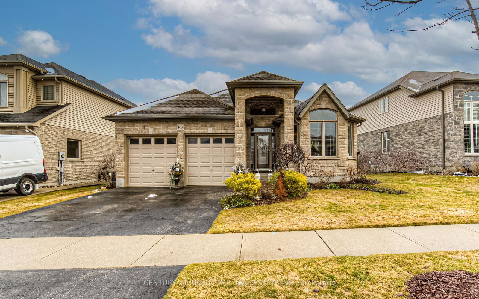 Detached House sold at 163 Townsend Drive, Woolwich, N0B 1M0 - MLS: X12043769
