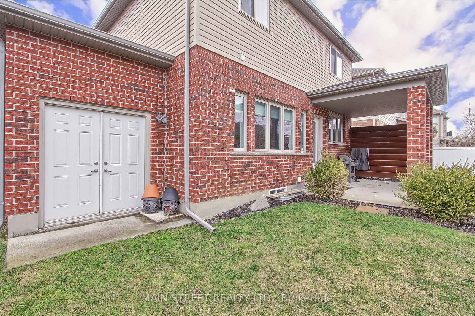 Listing Image 7