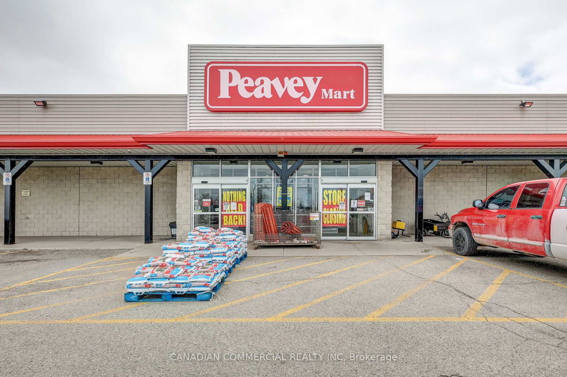 1699 London Line, Sarnia, N7W 1B1 | Image 2