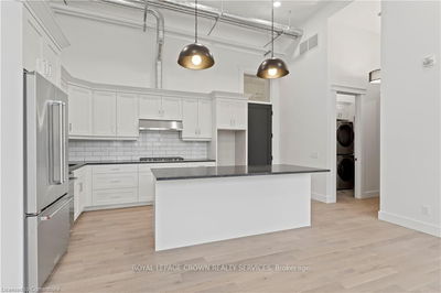 Unit 204 — 247 Brock St, Amherstburg - 
