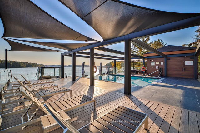002 - 727 GRANDVIEW Drive