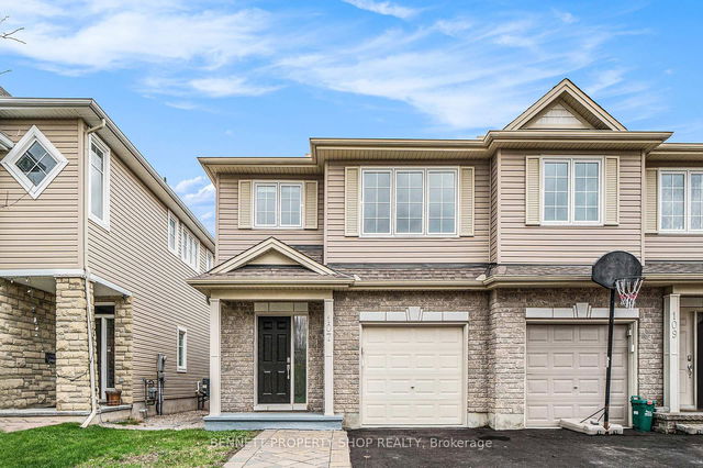 107 Bandelier Way