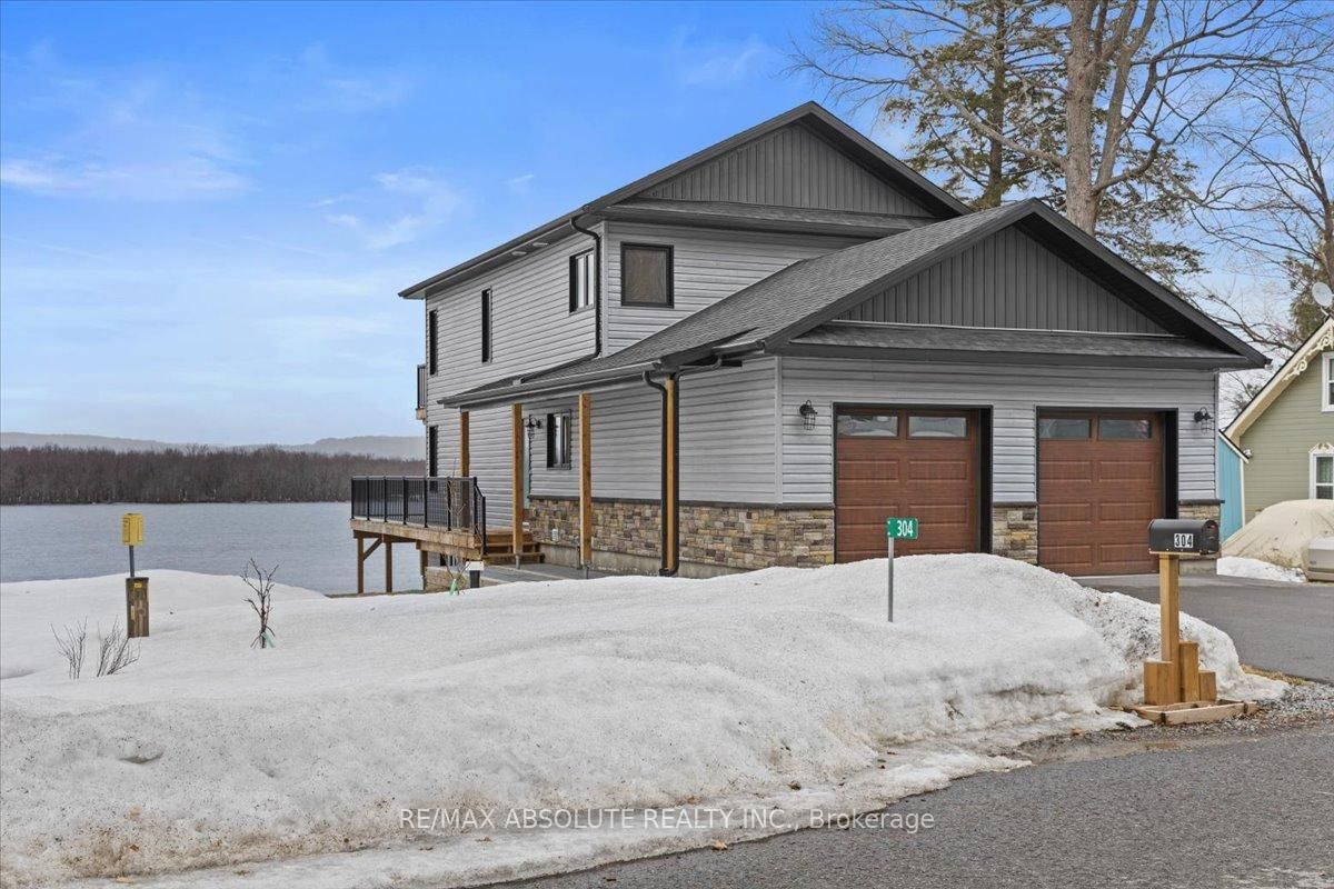 Detached House sold at 304 Riverwood Drive, Ottawa, Woodlawn/Maclarens Landing/Kilmaurs, K0A 3M0 - MLS: X12045673