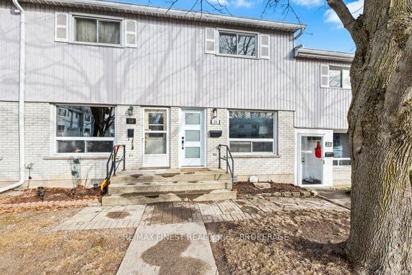 24 - 4427 Bath Road